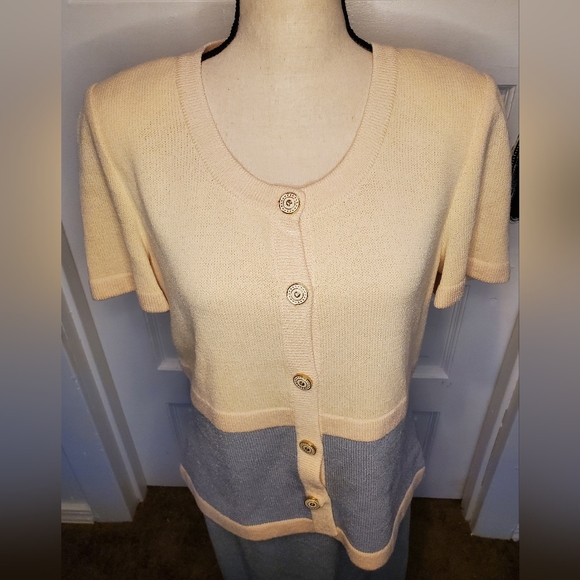 St. John Collection Marie Gray Vintage Skirt Set - Picture 2 of 6